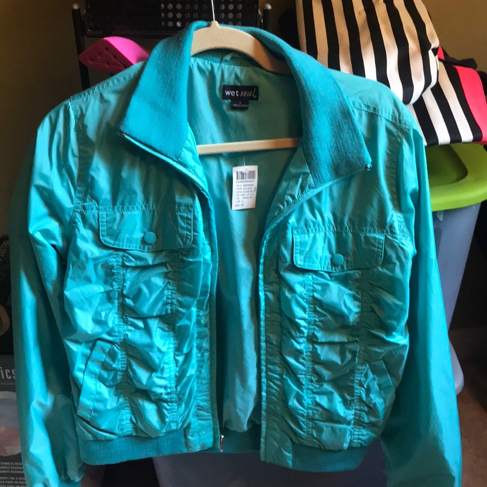 Jacket - Picture 2 of 4